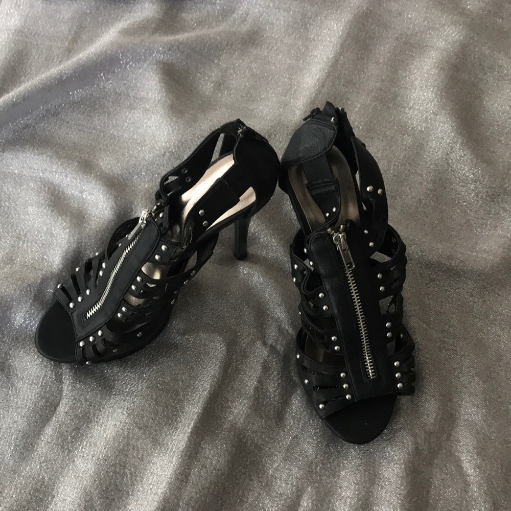 Qupid black faux leather heels with zippers